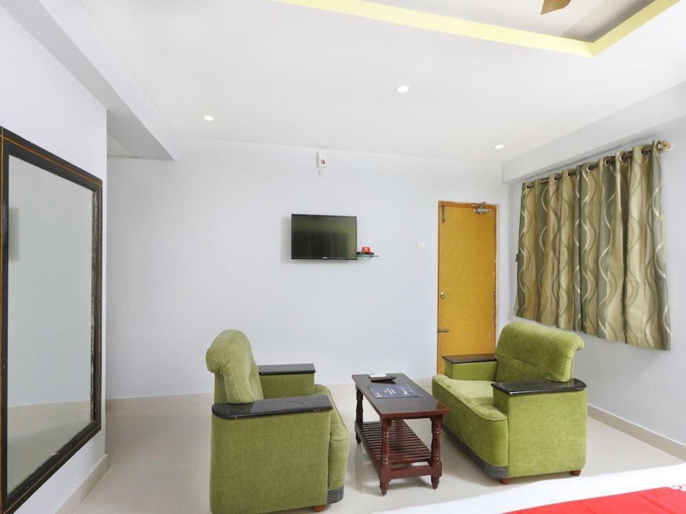 Sai Golden Rooms Tirupati Esterno foto