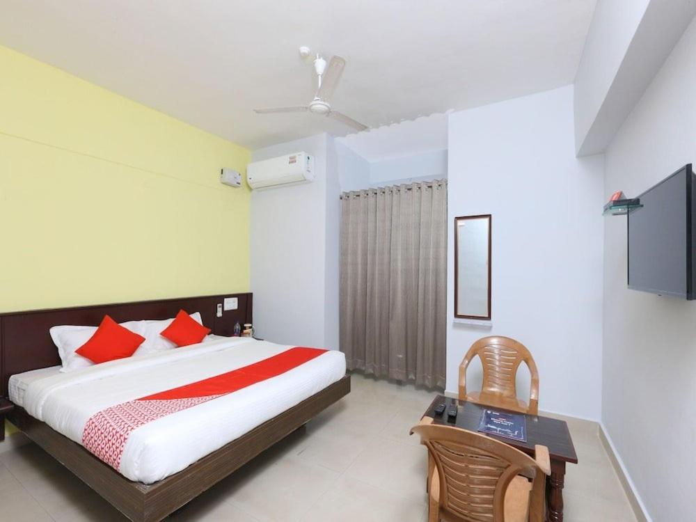 Sai Golden Rooms Tirupati Esterno foto